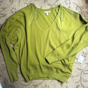 FREE PEOPLEE xs green shirt